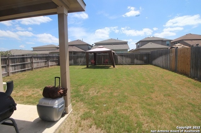 9138 Hogarten Park   Converse TX 78109-2804