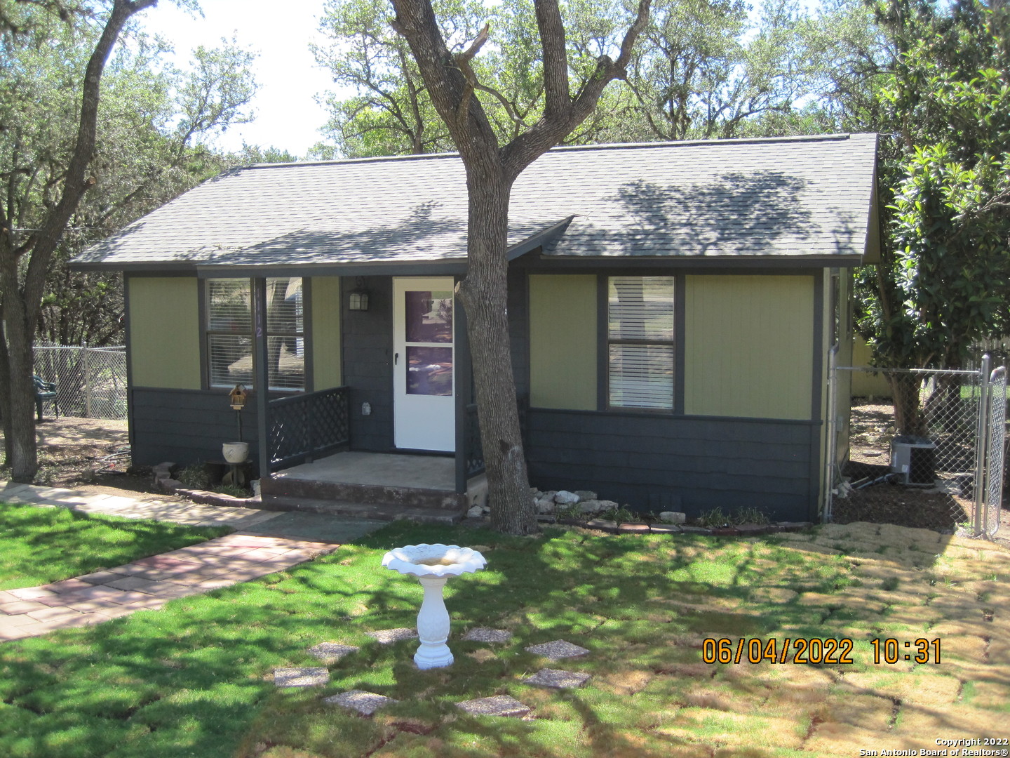 1112 EASTVIEW DR, Canyon Lake, TX 78133