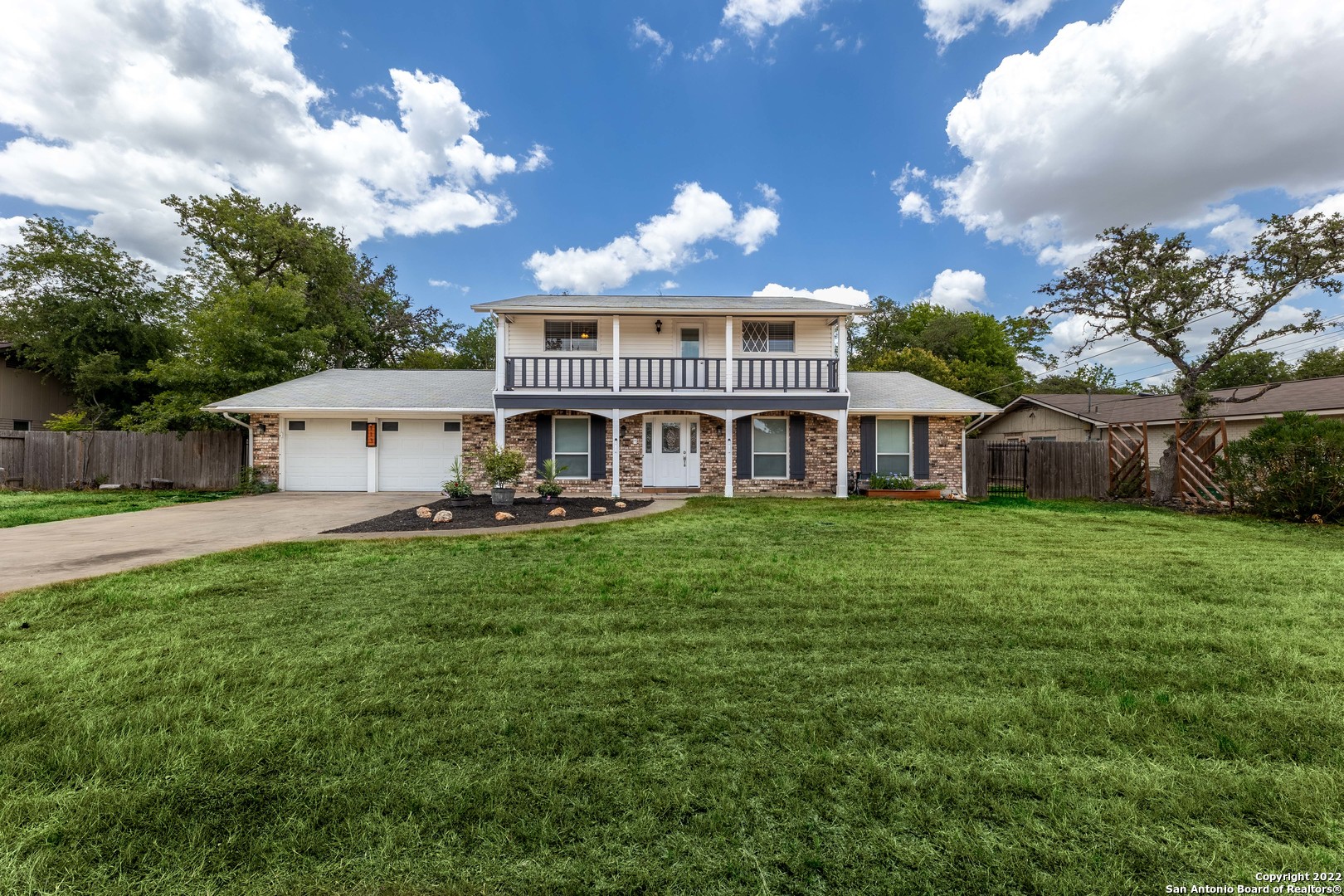 Photo of 113 Garrapata Ln in San Antonio, TX
