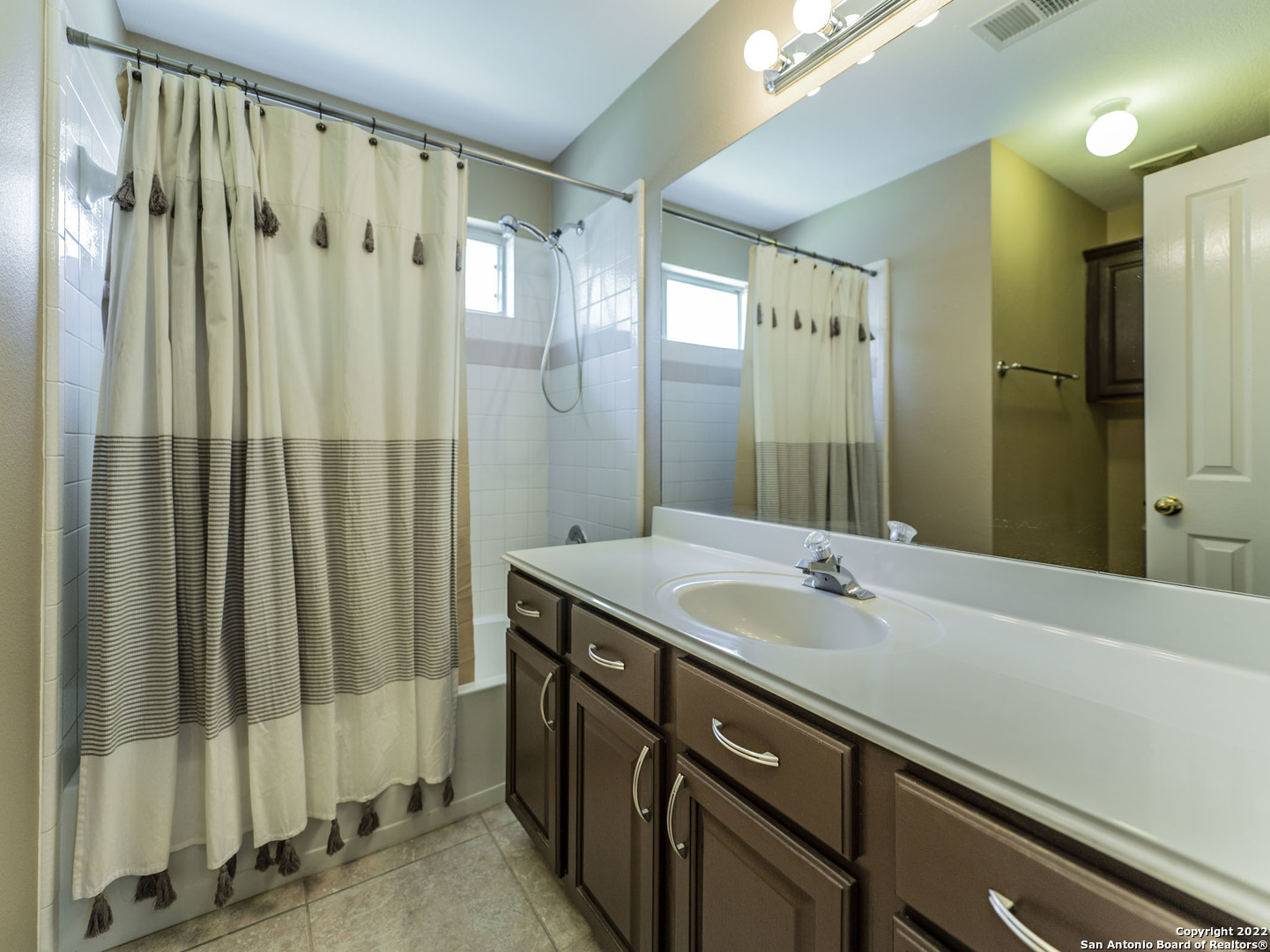 15226 FALL HAVEN DR, San Antonio, TX 78247