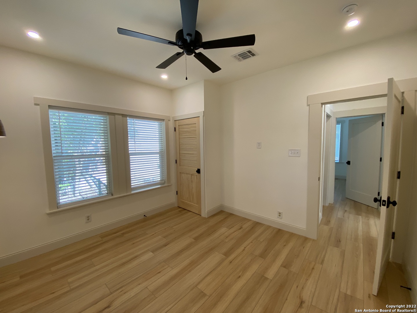 851 Texas Ave, San Antonio, TX 78201