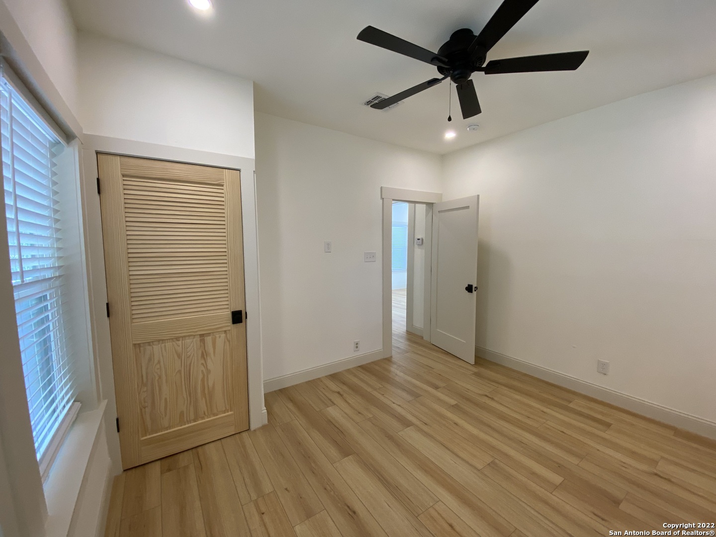 851 Texas Ave, San Antonio, TX 78201