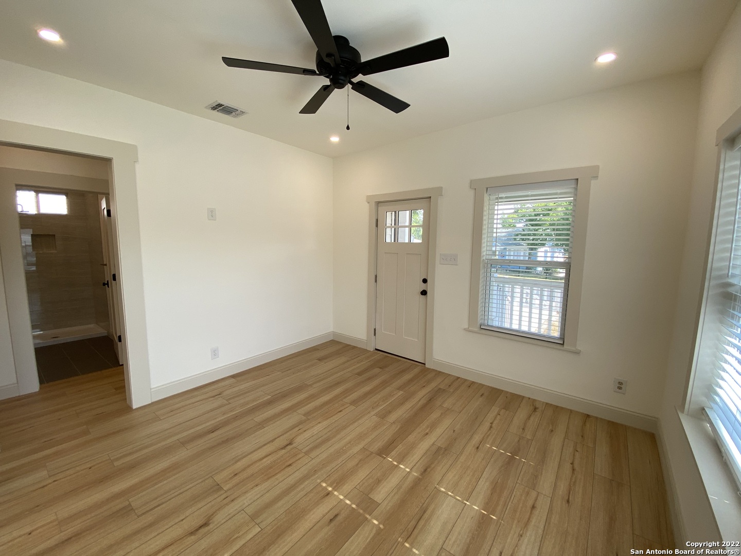 851 Texas Ave, San Antonio, TX 78201