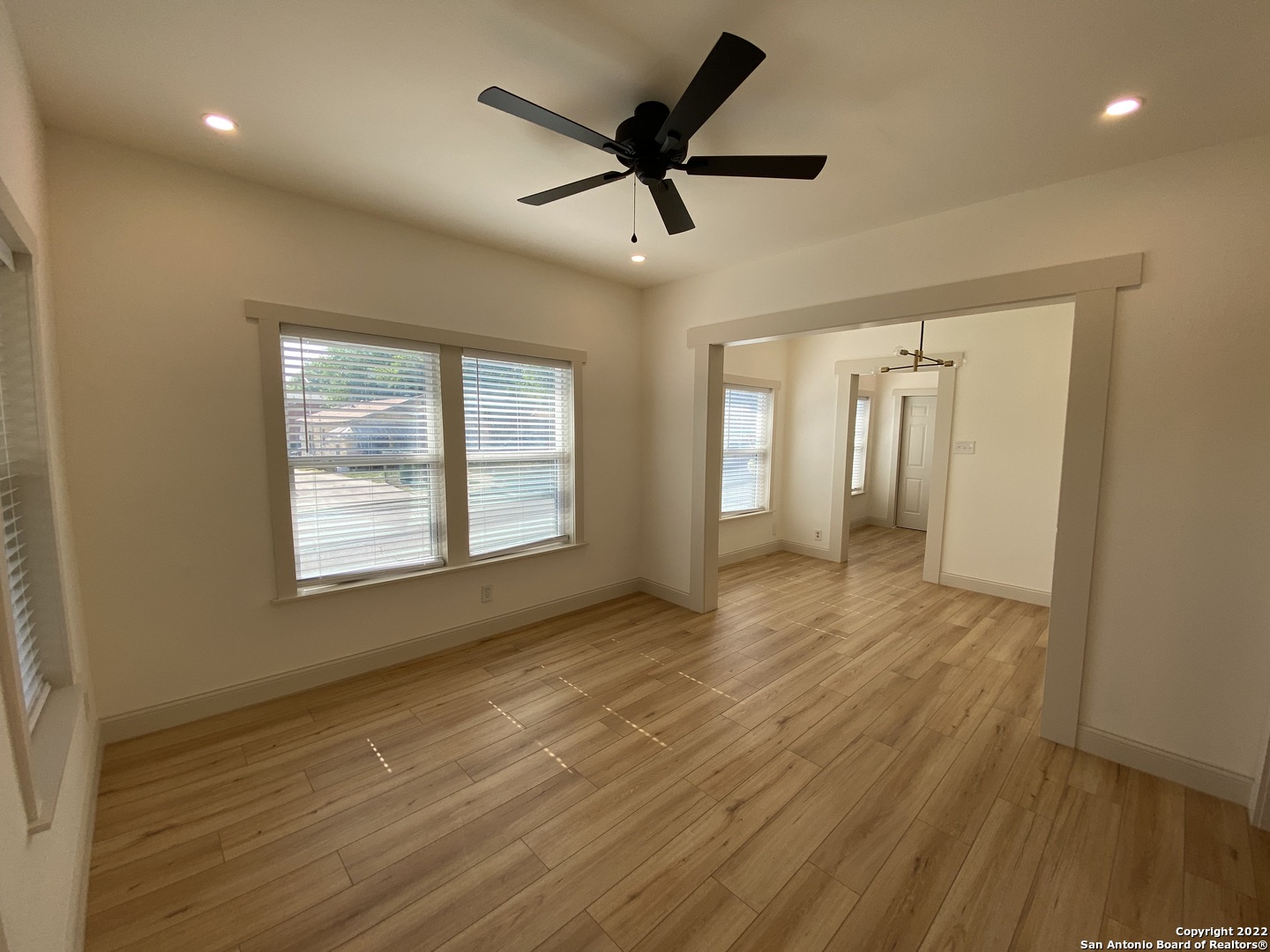 851 Texas Ave, San Antonio, TX 78201