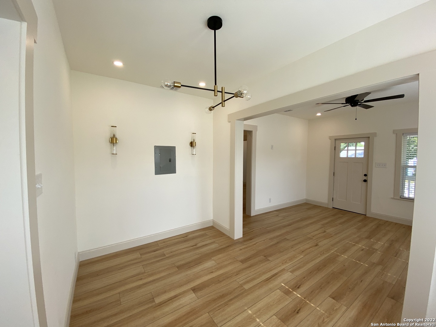 851 Texas Ave, San Antonio, TX 78201