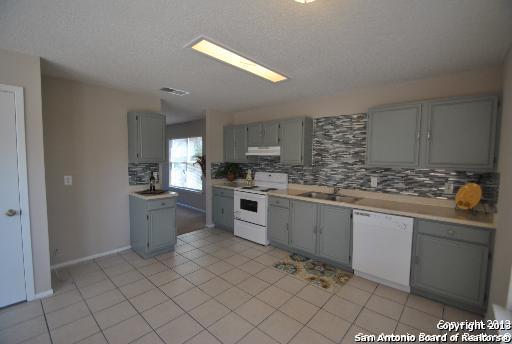 8350 longhorn ridge, Converse, TX 78109