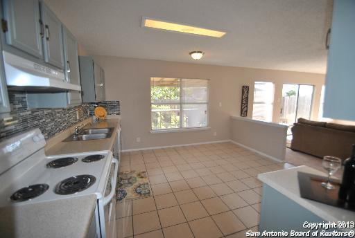 8350 longhorn ridge, Converse, TX 78109
