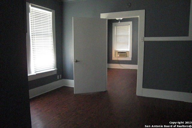 270 Post Ave, #4, San Antonio, TX 78215