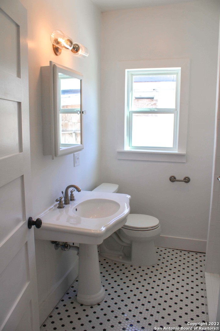 410 Fulton Ave, #2, San Antonio, TX 78212