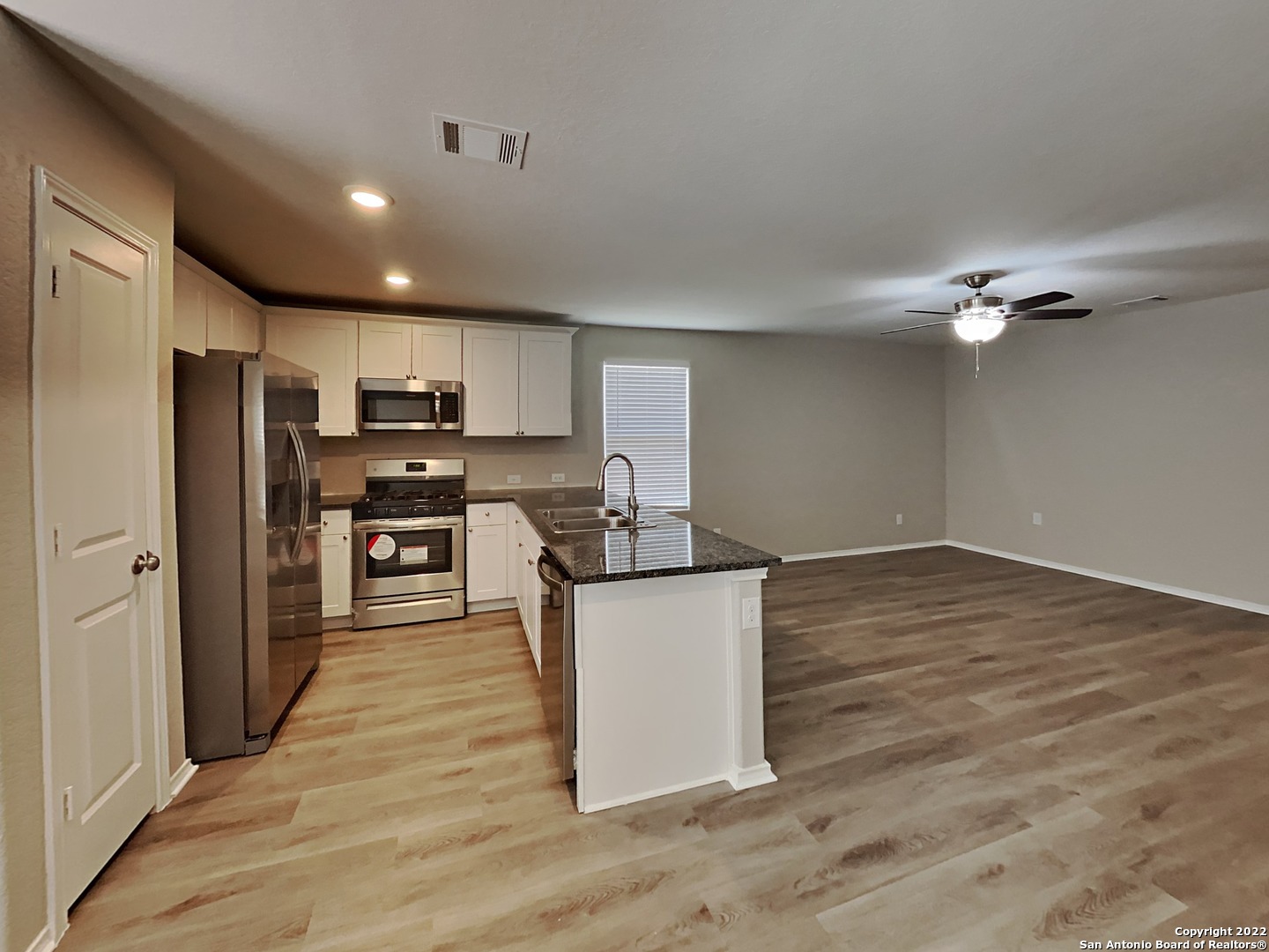 10315 MARGARITA LOOP   Converse TX 78109-4446