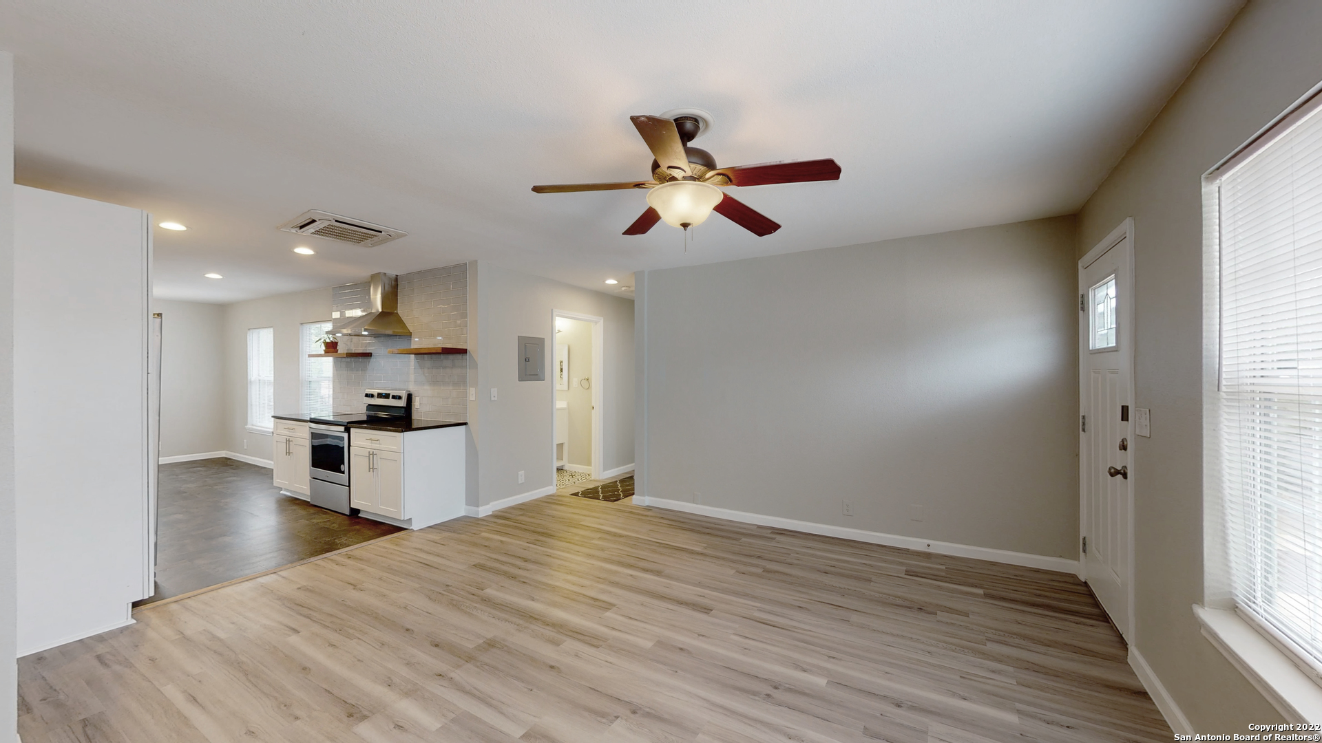619 SUMNER DR, San Antonio, TX 78209