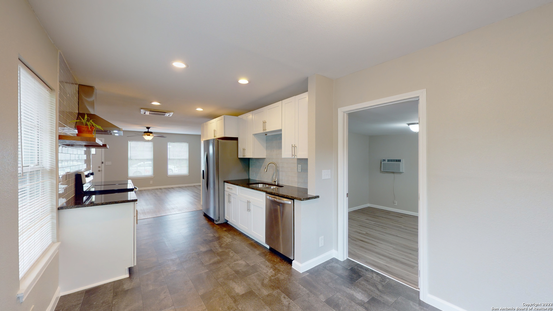 619 SUMNER DR, San Antonio, TX 78209