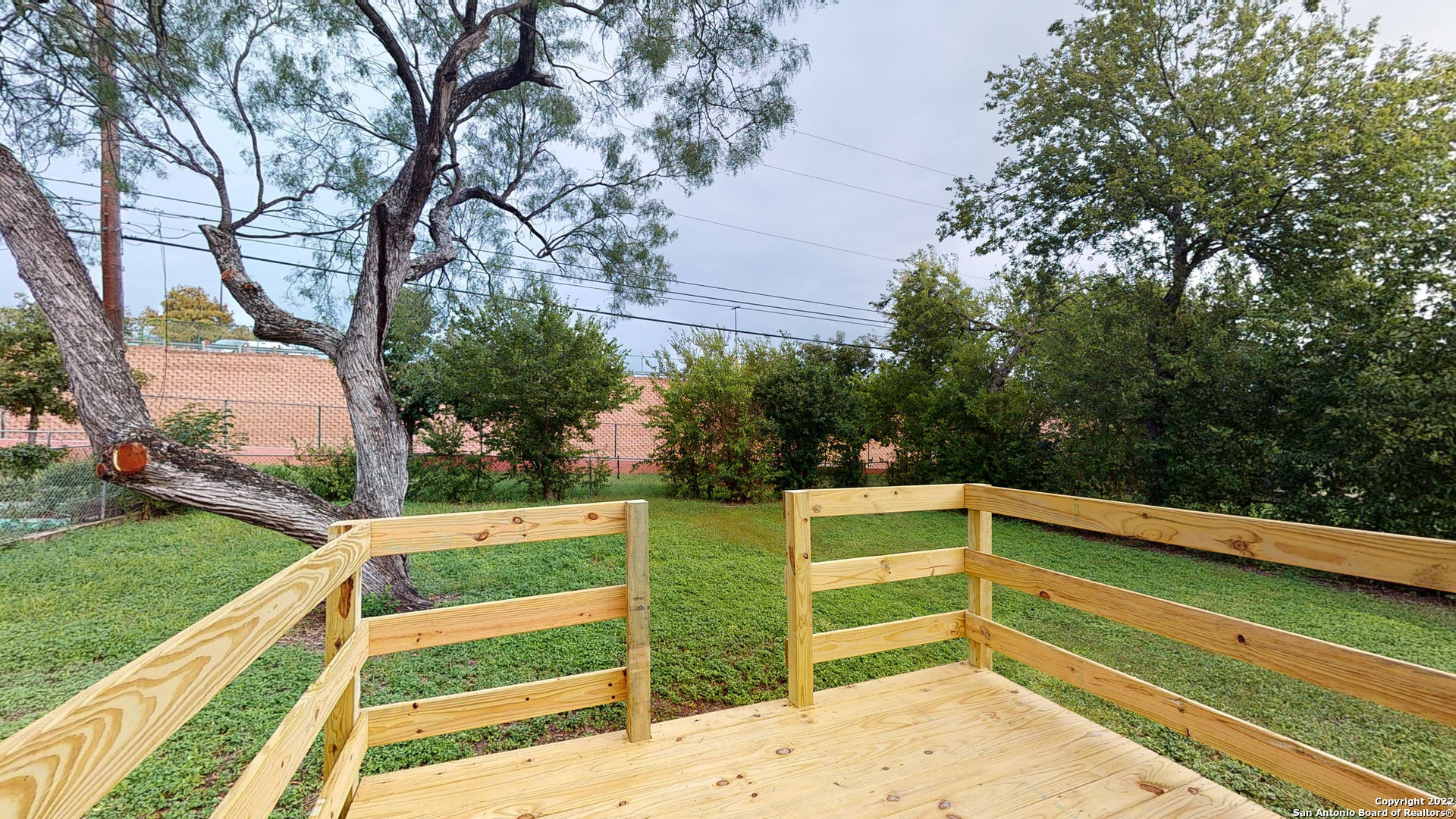 619 SUMNER DR, San Antonio, TX 78209