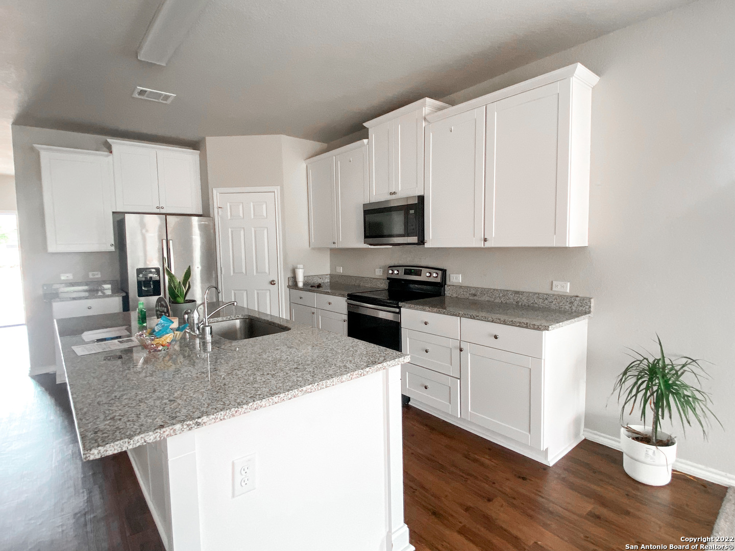 Auxiliary Kitchen