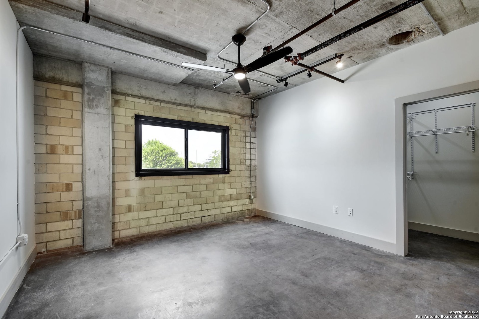 215 COCA COLA PL, #203, San Antonio, TX 78219
