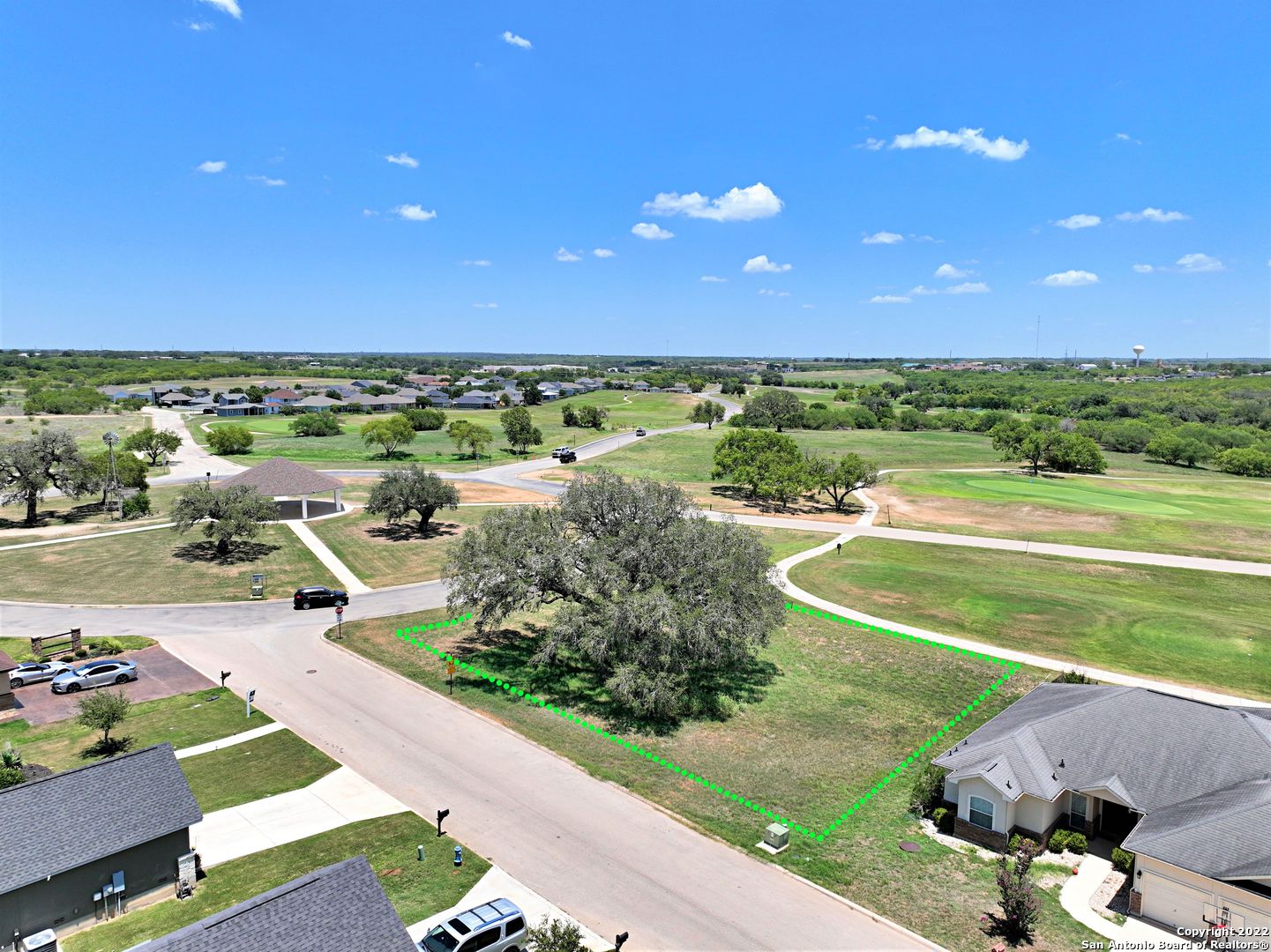 100 grand view, Floresville, TX 