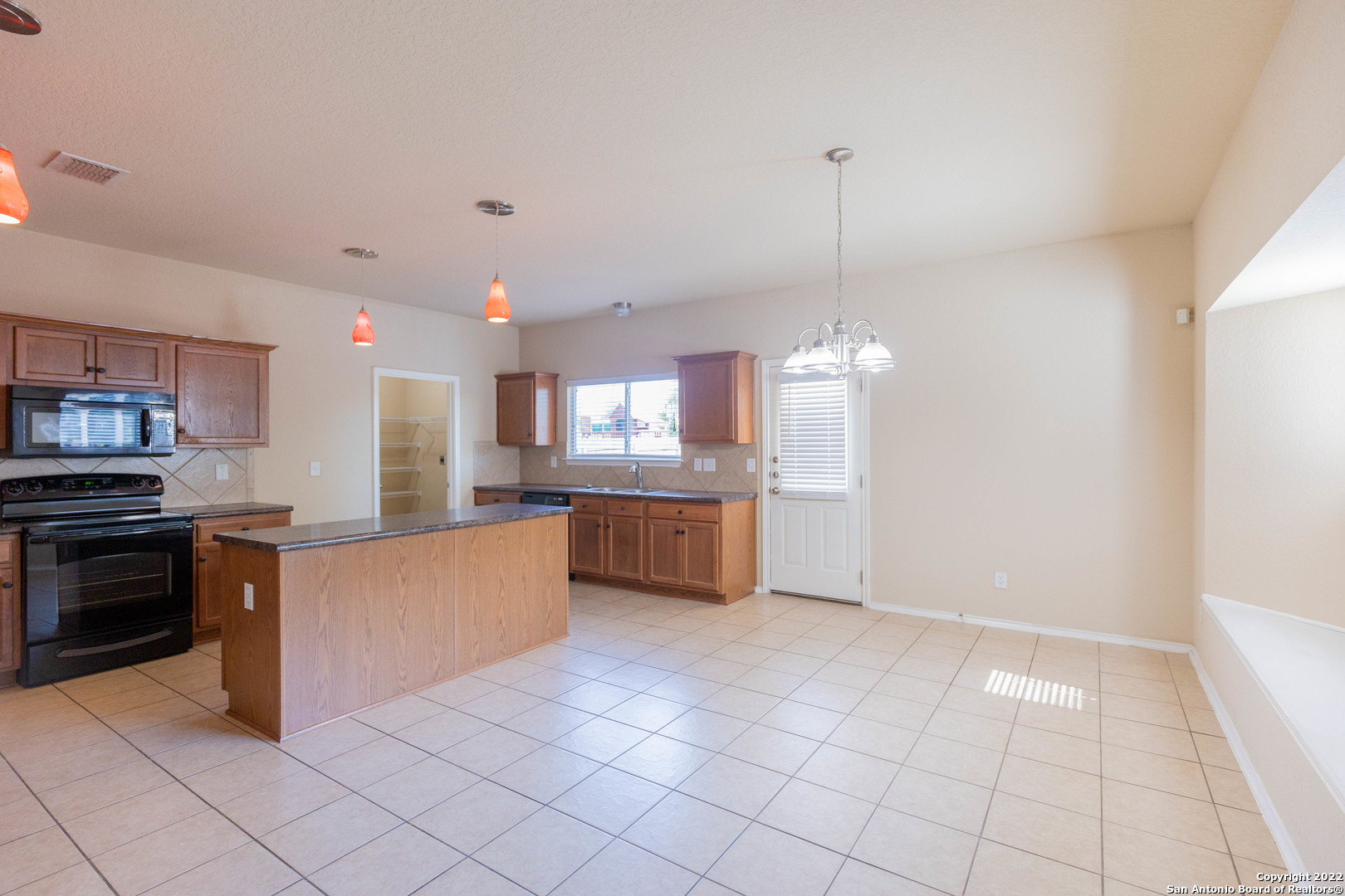 9519 Nueces Canyon, San Antonio, TX 78251