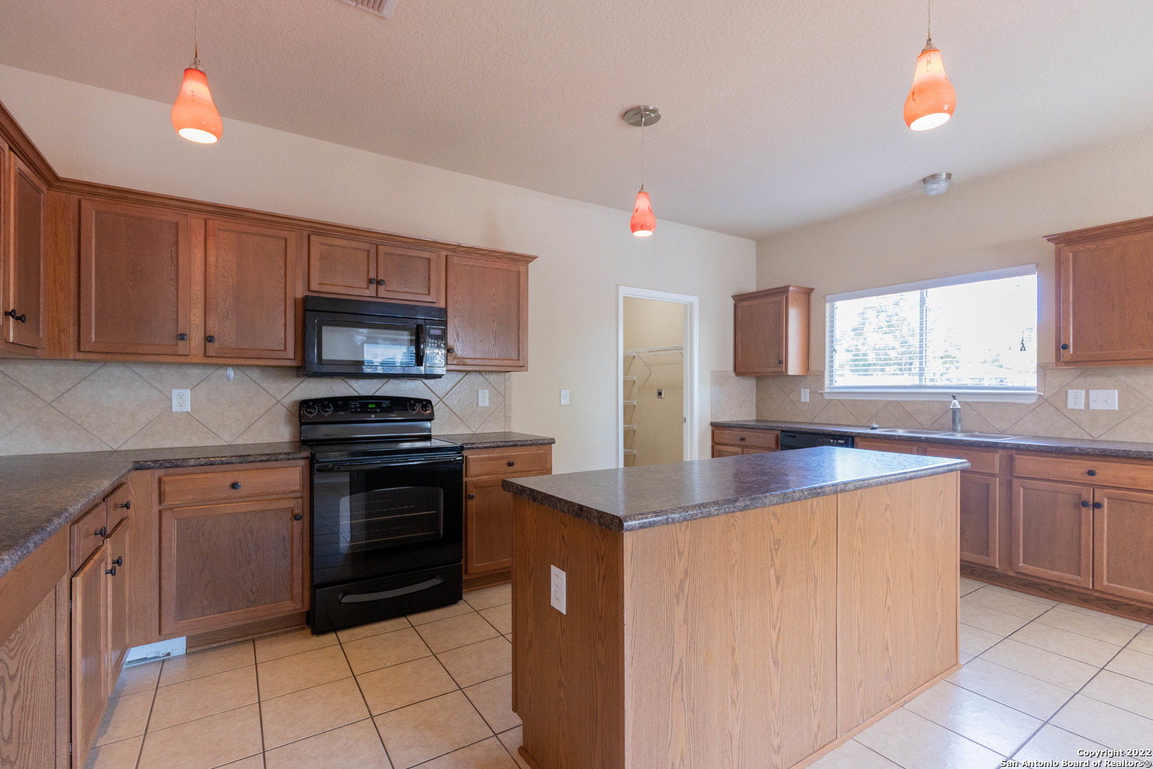 9519 Nueces Canyon, San Antonio, TX 78251