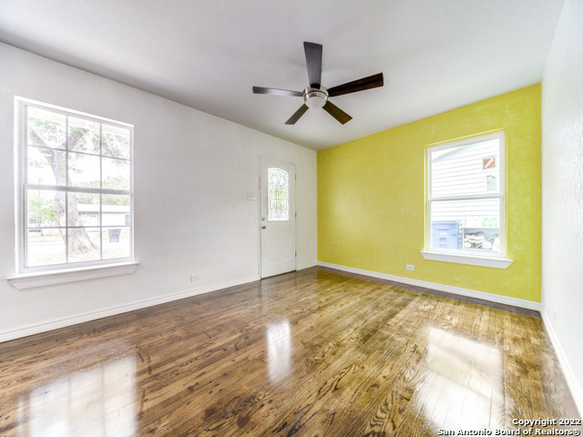 210 VENICE, San Antonio, TX 78201