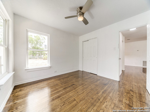 210 VENICE, San Antonio, TX 78201