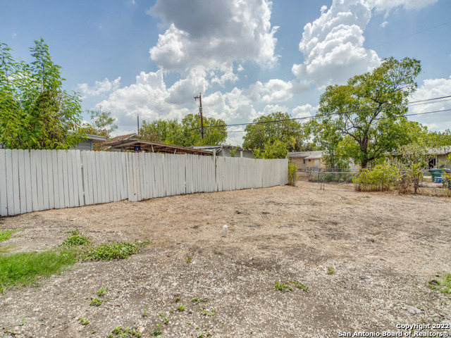 210 VENICE, San Antonio, TX 78201