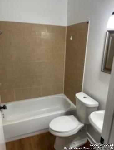924 W KINGS HWY, #2, San Antonio, TX 78201