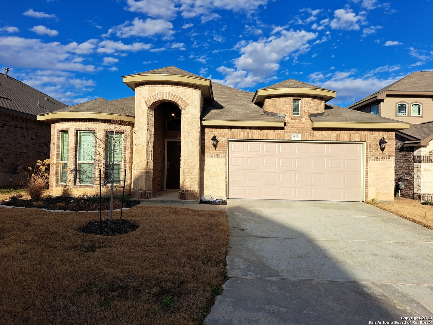 15234 Comanche Gard Listing Cover Image