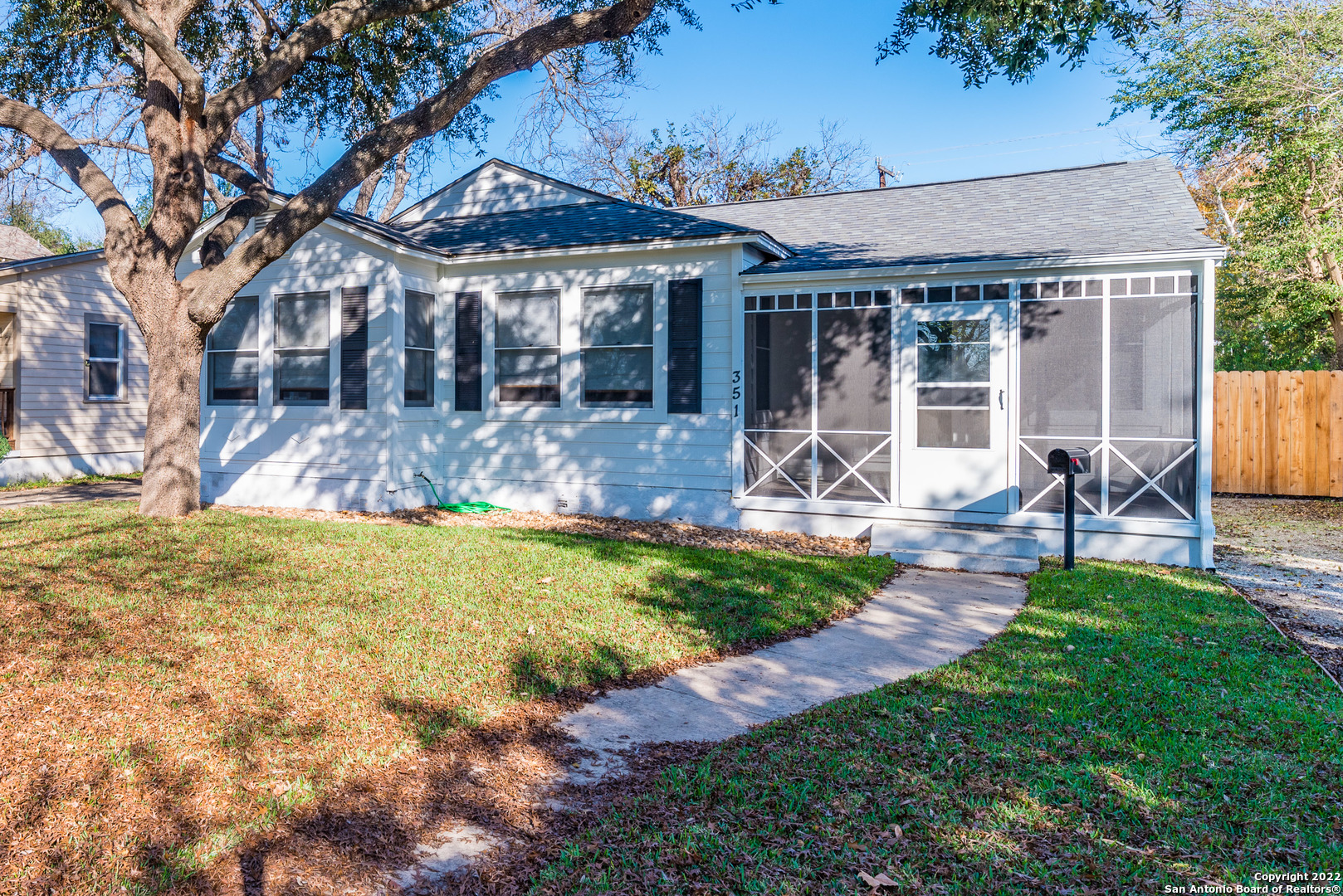 351 REDWOOD ST, Alamo Heights, TX 78209