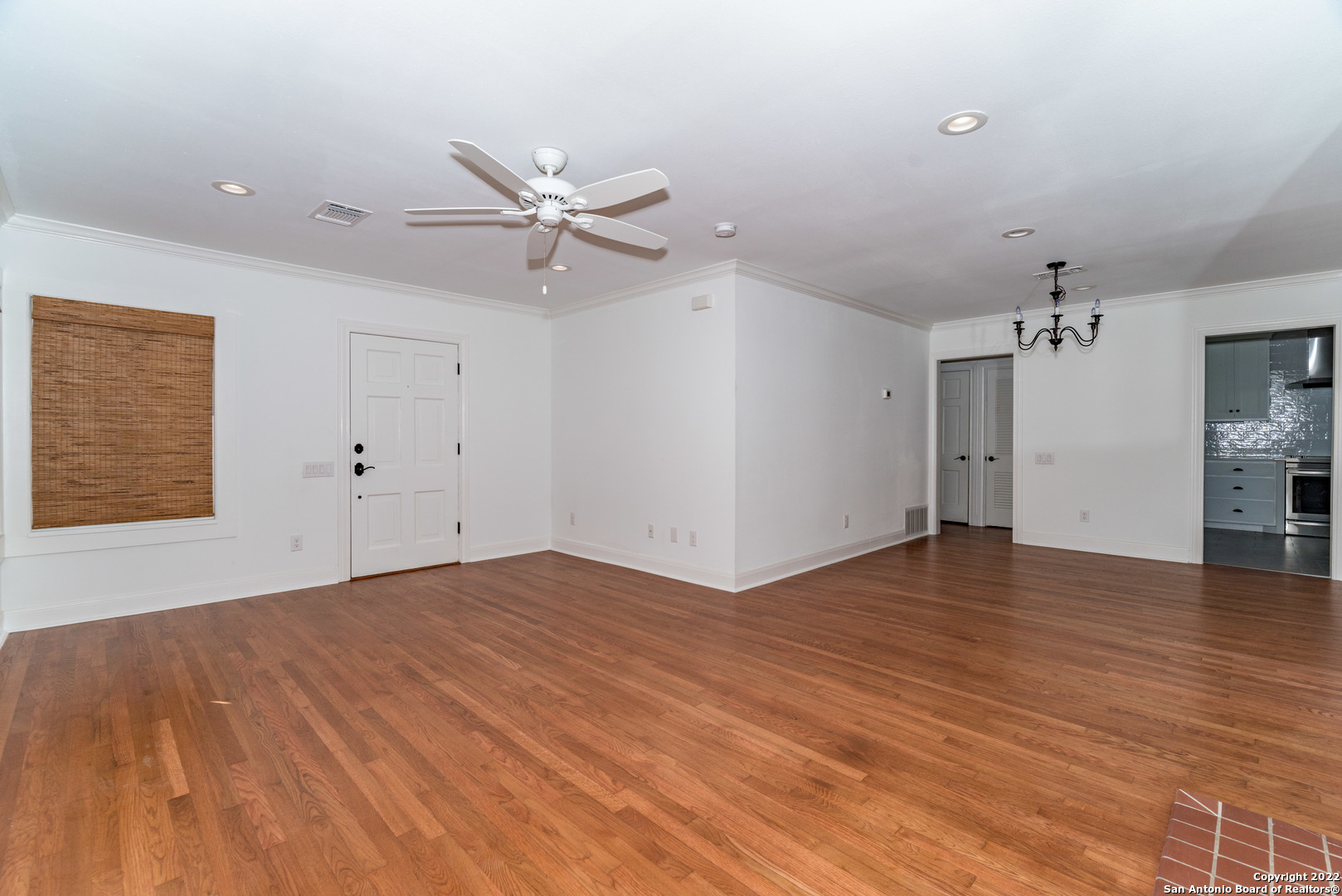 351 REDWOOD ST, Alamo Heights, TX 78209