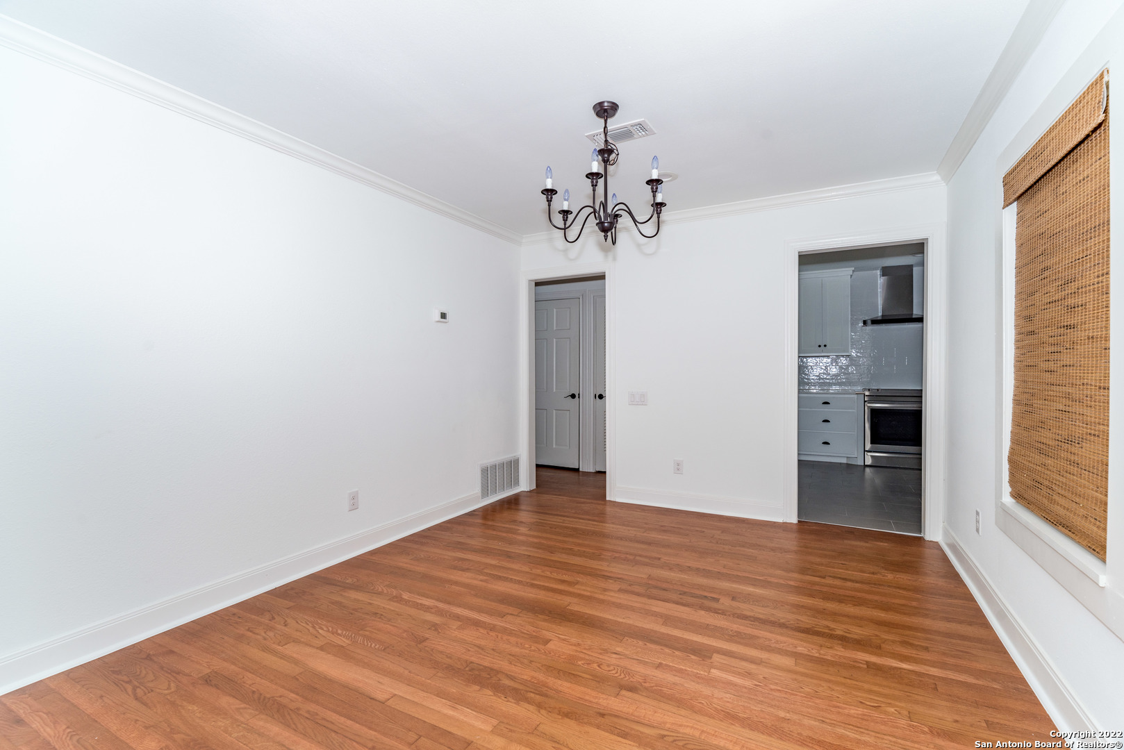 351 REDWOOD ST, Alamo Heights, TX 78209