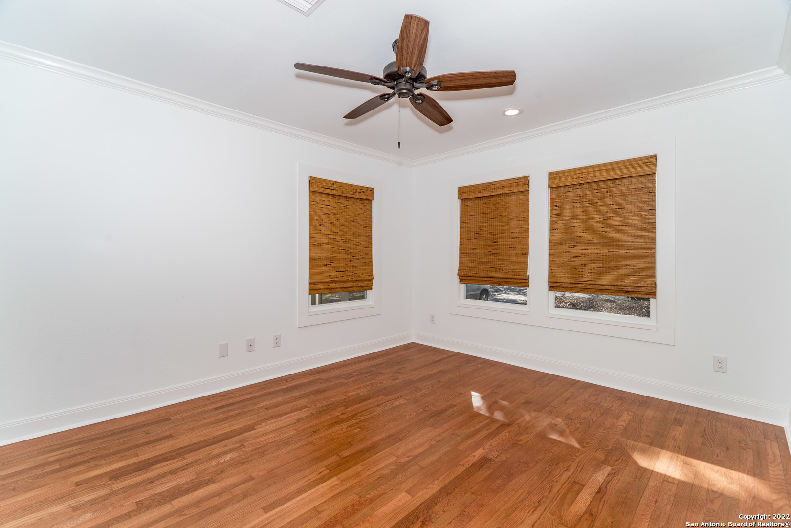 351 REDWOOD ST, Alamo Heights, TX 78209
