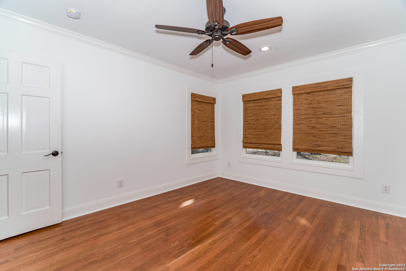 351 REDWOOD ST, Alamo Heights, TX 78209