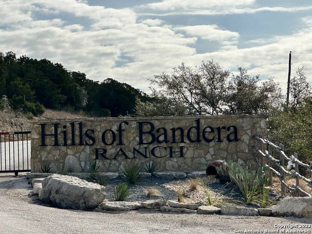 Photo of 711 Hills Of Bandera Rd in Bandera, TX