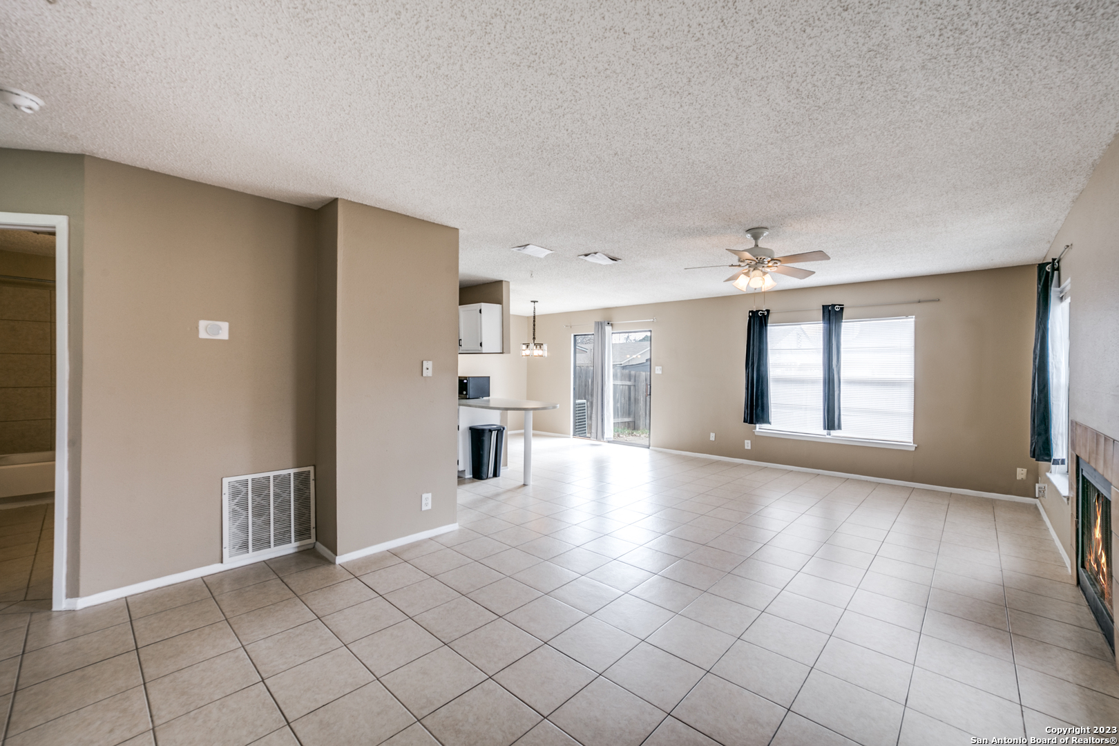 6854 Arbor Springs Dr   San Antonio TX 78249-2660