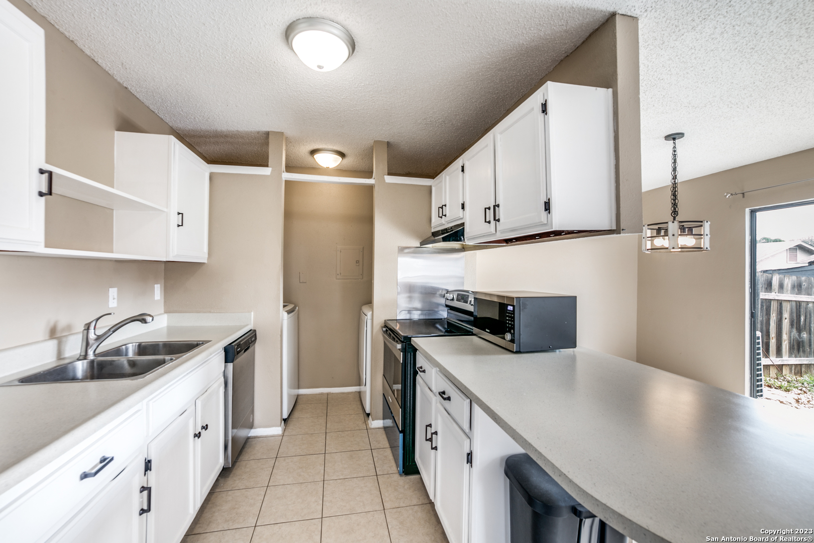 6854 Arbor Springs Dr   San Antonio TX 78249-2660