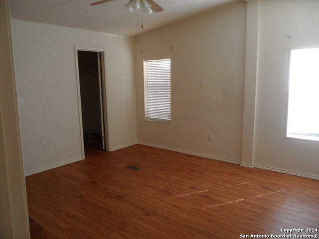 1025 WILLOW DR, Canyon Lake, TX 78133