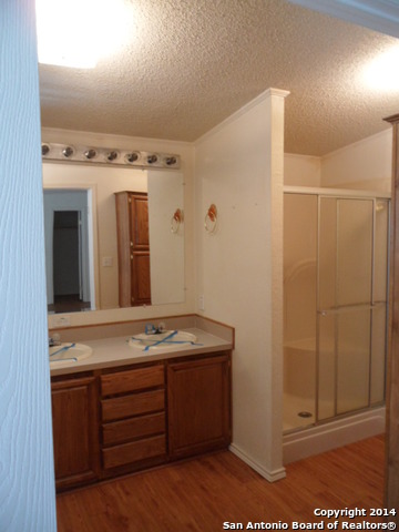 1025 WILLOW DR, Canyon Lake, TX 78133