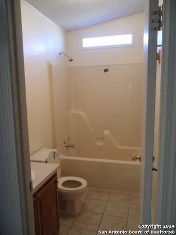 1025 WILLOW DR, Canyon Lake, TX 78133