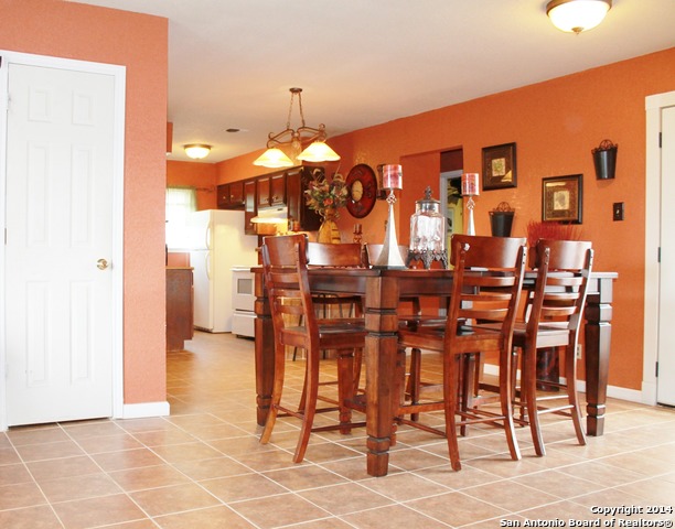 3302 Aragon Dr,San Antonio, TX 78211