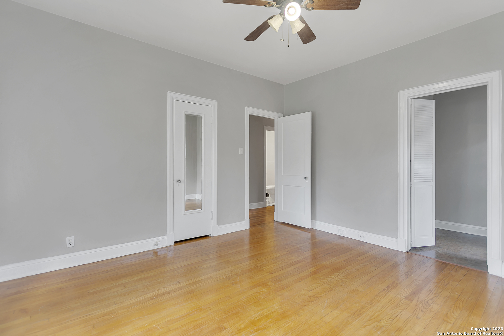 110 North Dr, San Antonio, TX 78201