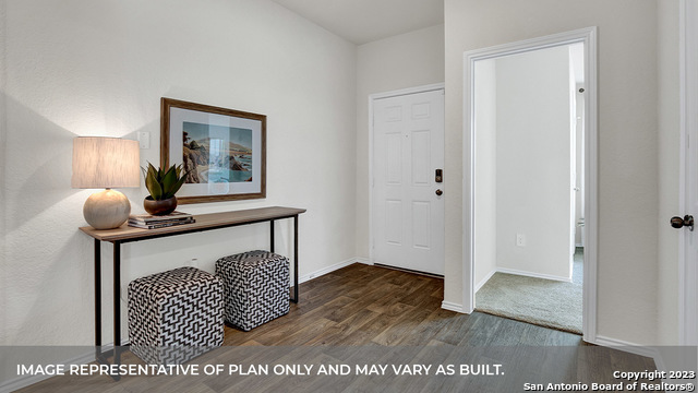 1009 VILLAGE RUN, Seguin, TX 78155