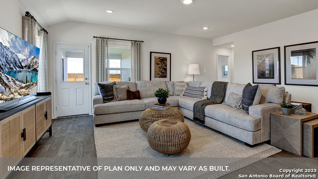 1000 SEEDLING LANE, Seguin, TX 78155