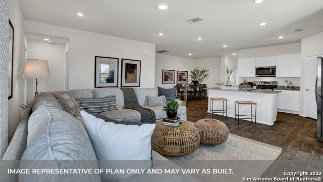 1000 SEEDLING LANE, Seguin, TX 78155