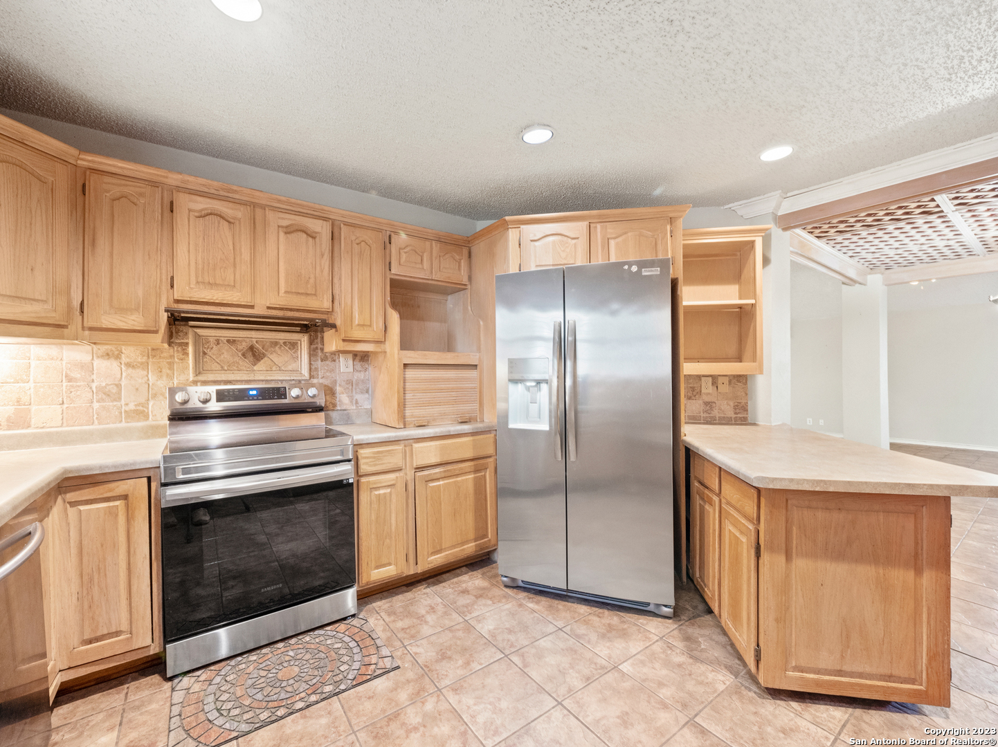 6302 SCRUB JAY, San Antonio, TX 78240
