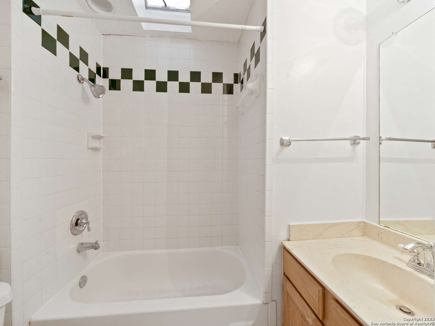6302 SCRUB JAY, San Antonio, TX 78240
