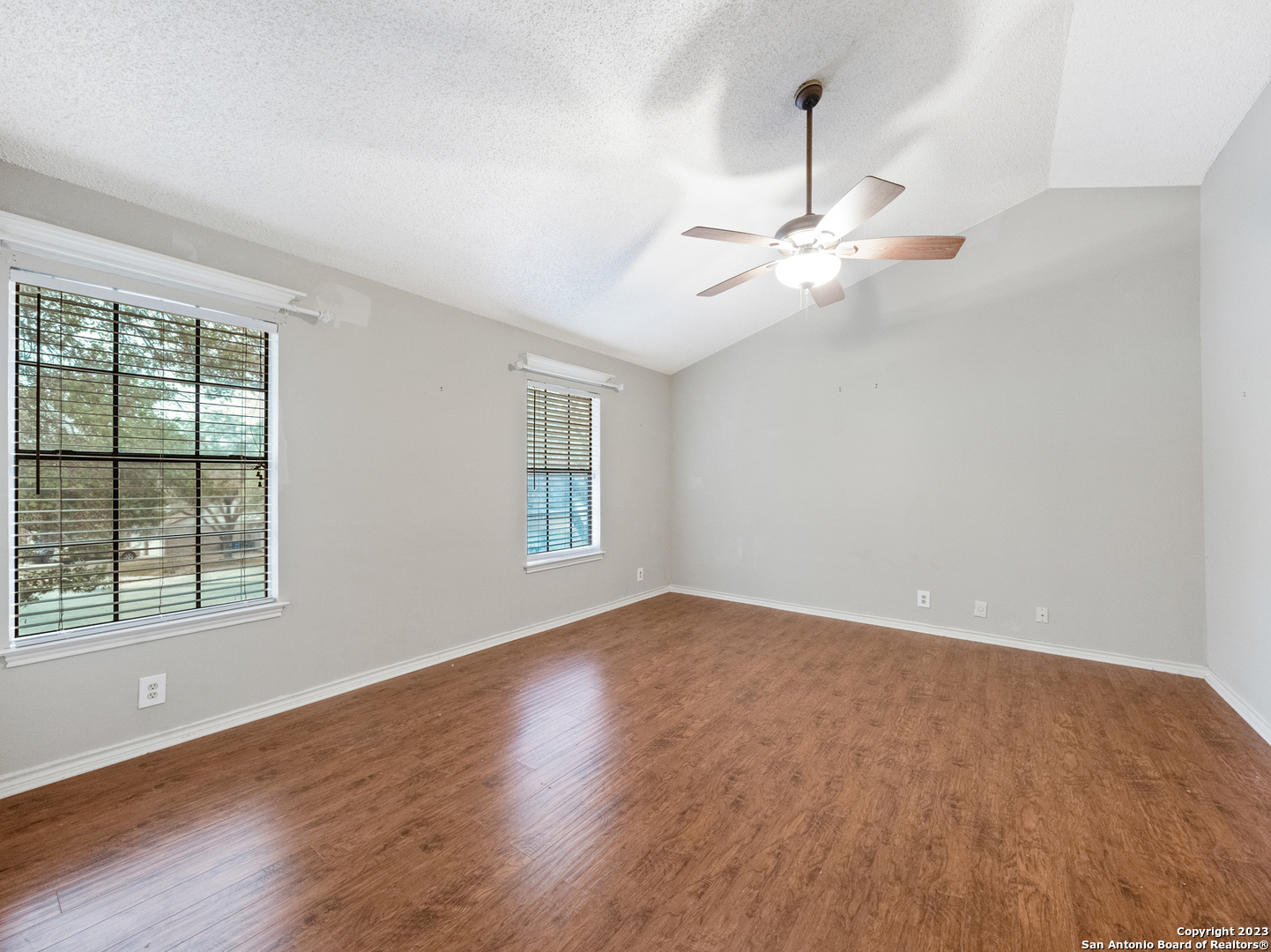 6302 SCRUB JAY, San Antonio, TX 78240