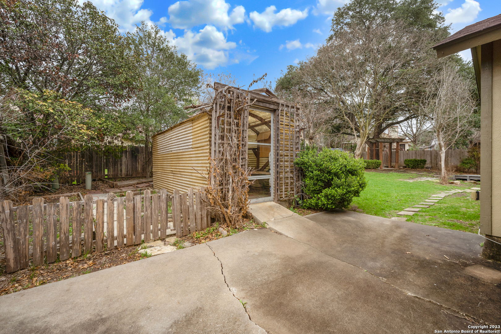 6302 SCRUB JAY, San Antonio, TX 78240