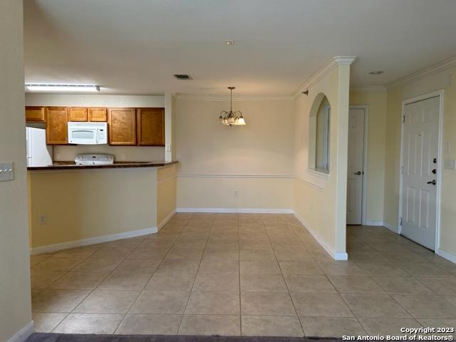 7323 SNOWDEN RD, #3105, San Antonio, TX 78240