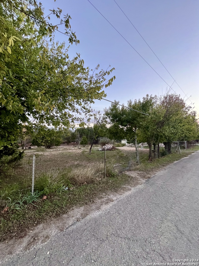 1105 Montview St, Canyon Lake, TX 78133