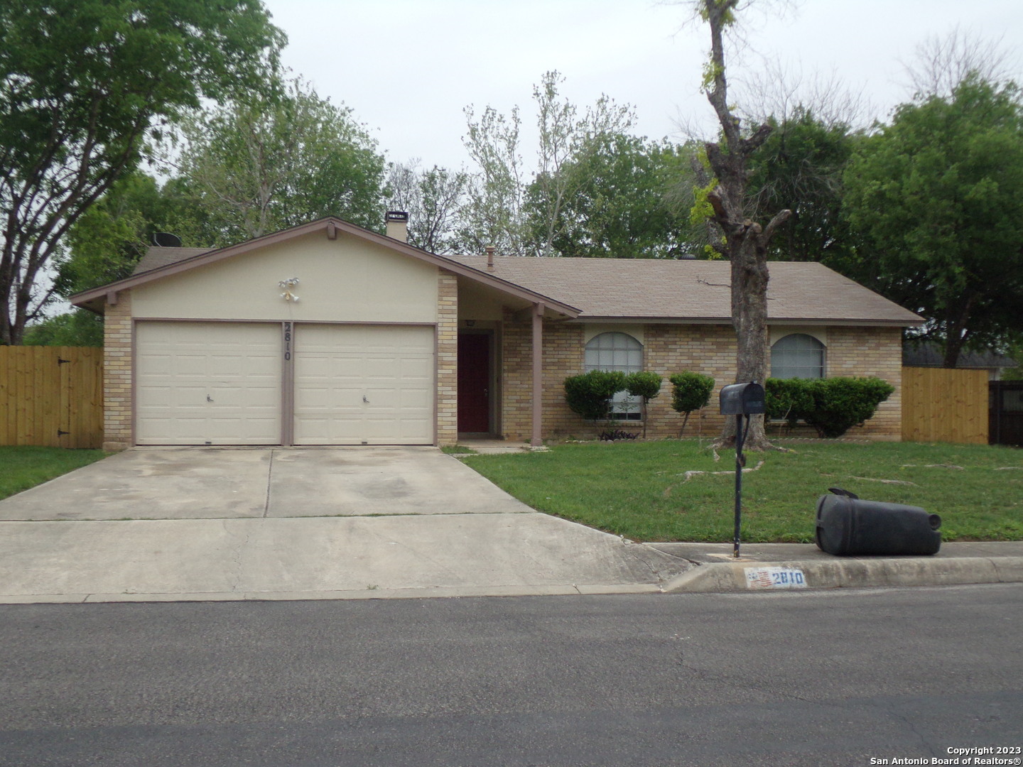 2810 MEADOW RIVER ST, San Antonio, TX 78251